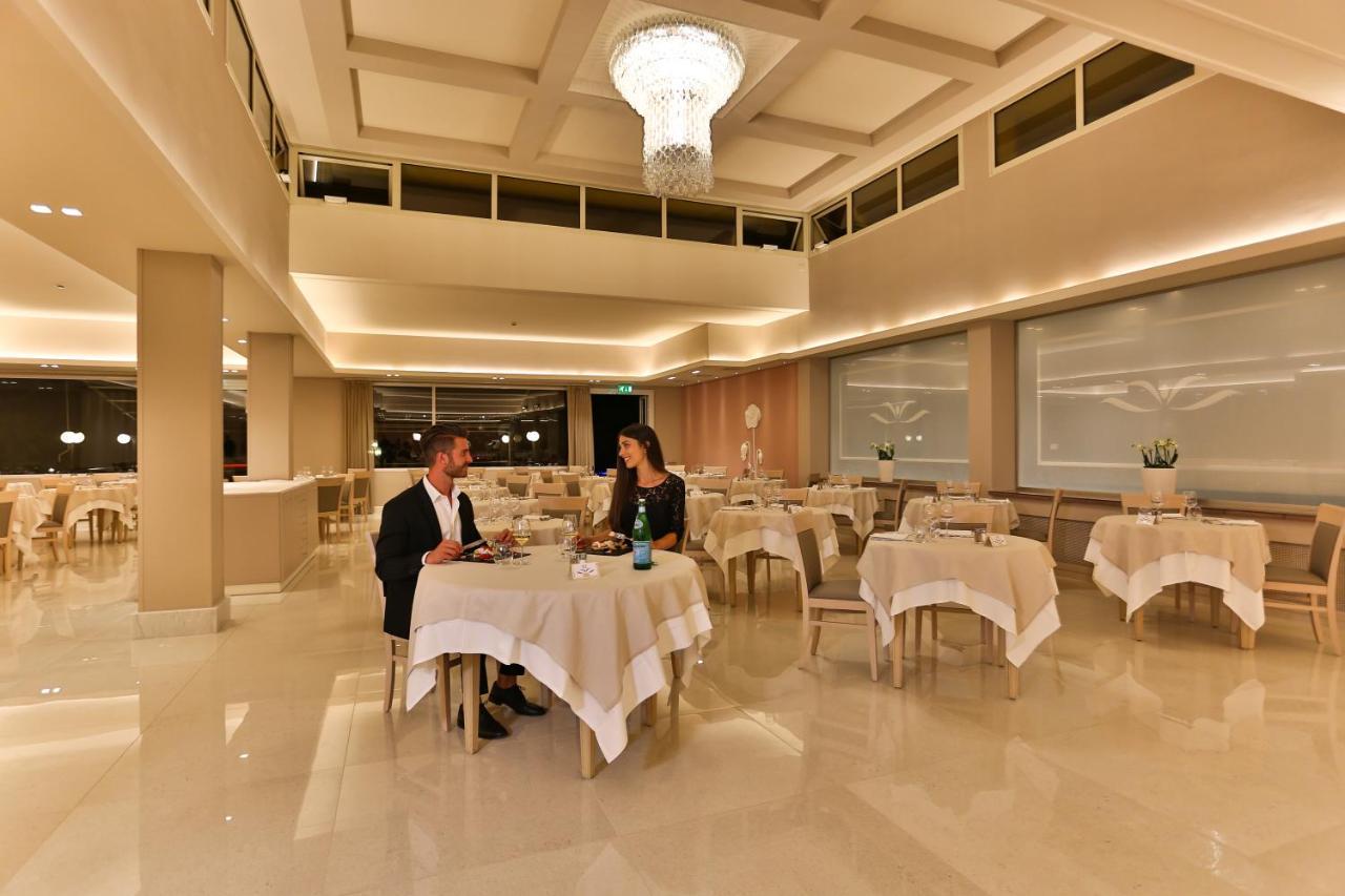 Hotel Savoia Thermae & Spa (Adults Only) Abano Terme Exterior photo